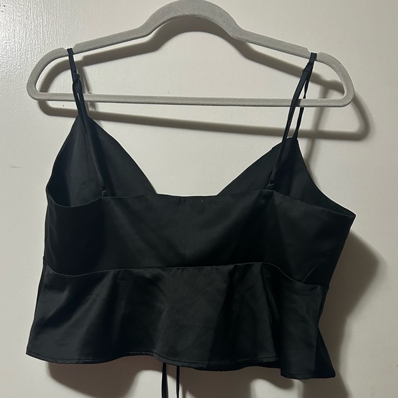 Dynamite Tie up Top - Picture 2 of 4